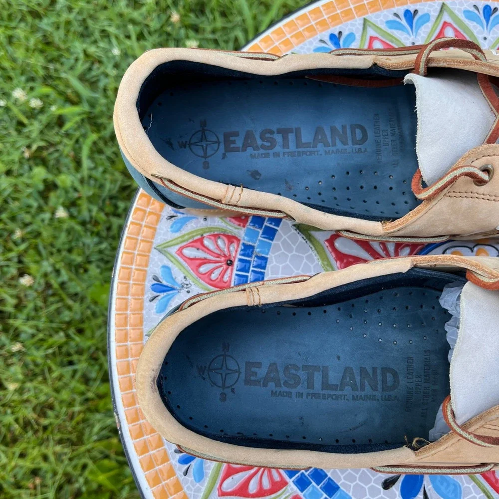 Vintage Eastland 2-Eye Boat Shoes Men's 9.5E Blue Tan Leather Made in USA Vibram